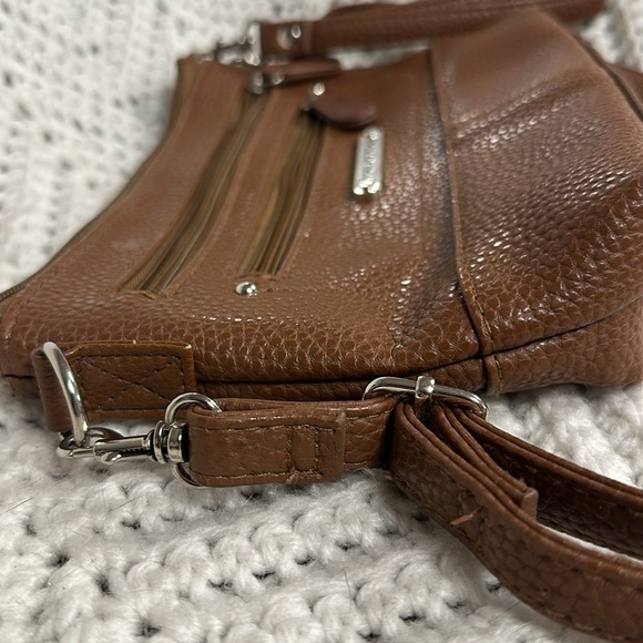 Stone Mountain Bonded Leather Pebbled Wristlet or detachable Crossbody Purse - Picture 6 of 9